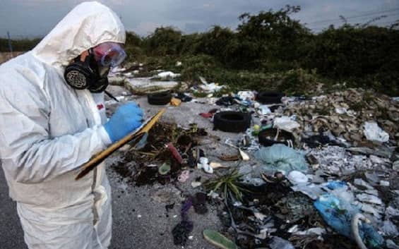 Legambiente, in Italia 6.979 ecoreati negli ultimi 10 anni: i dati