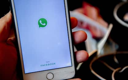 WhatsApp, Instagram e Facebook down oggi: cosa sta succedendo