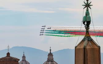 le Frecce Tricolori in volo