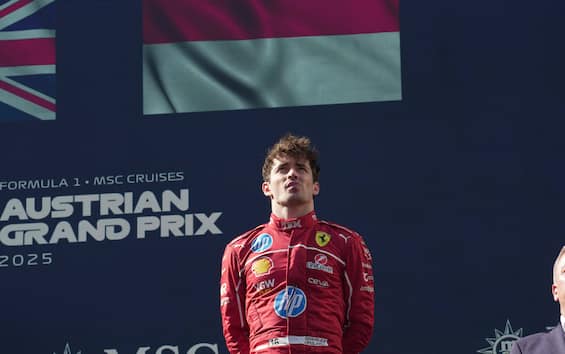 https://static.sky.it/editorialimages/6ad195d556e7a72dcceca6b1be44929212d484dc/skysport/it/motori/formula-1/video/2025/06/29/f1-gp-austria-gene-commento-video/leclerc_ipa_podi_austria.jpg?im=Resize,width=565