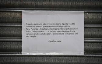 carrefour assago accoltellamento
