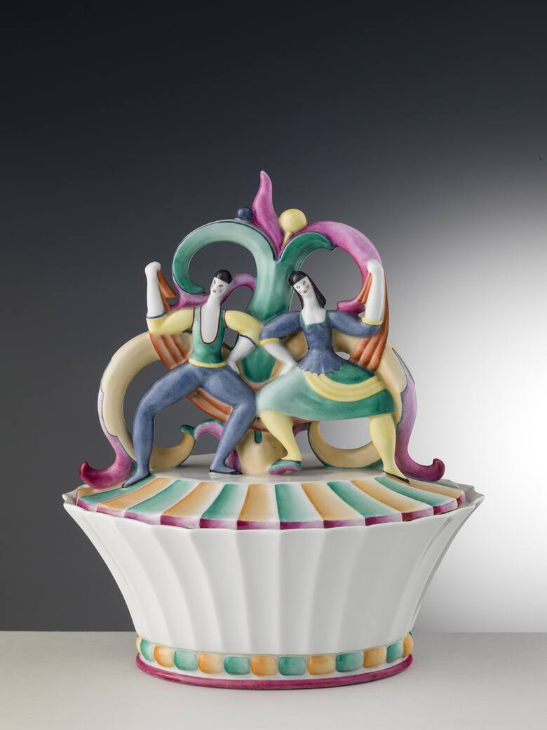 13._Gio_Ponti_Scatola_con_coperchio_Il_Balletto_o_Omaggio_agli_snob_porcellana_1927_Museo_Ginori.jpg