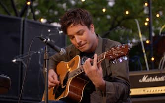 Comedian Jimmy Fallon perform at the MTV Tribeca Film Festival Rock and Comedy Concert in Battery Park in New York City. May 10, 2002.  Photo by Frank Micelotta/ImageDirect