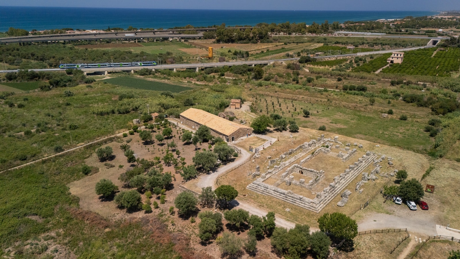 Himera: scavi archeologici lungo i binari FS