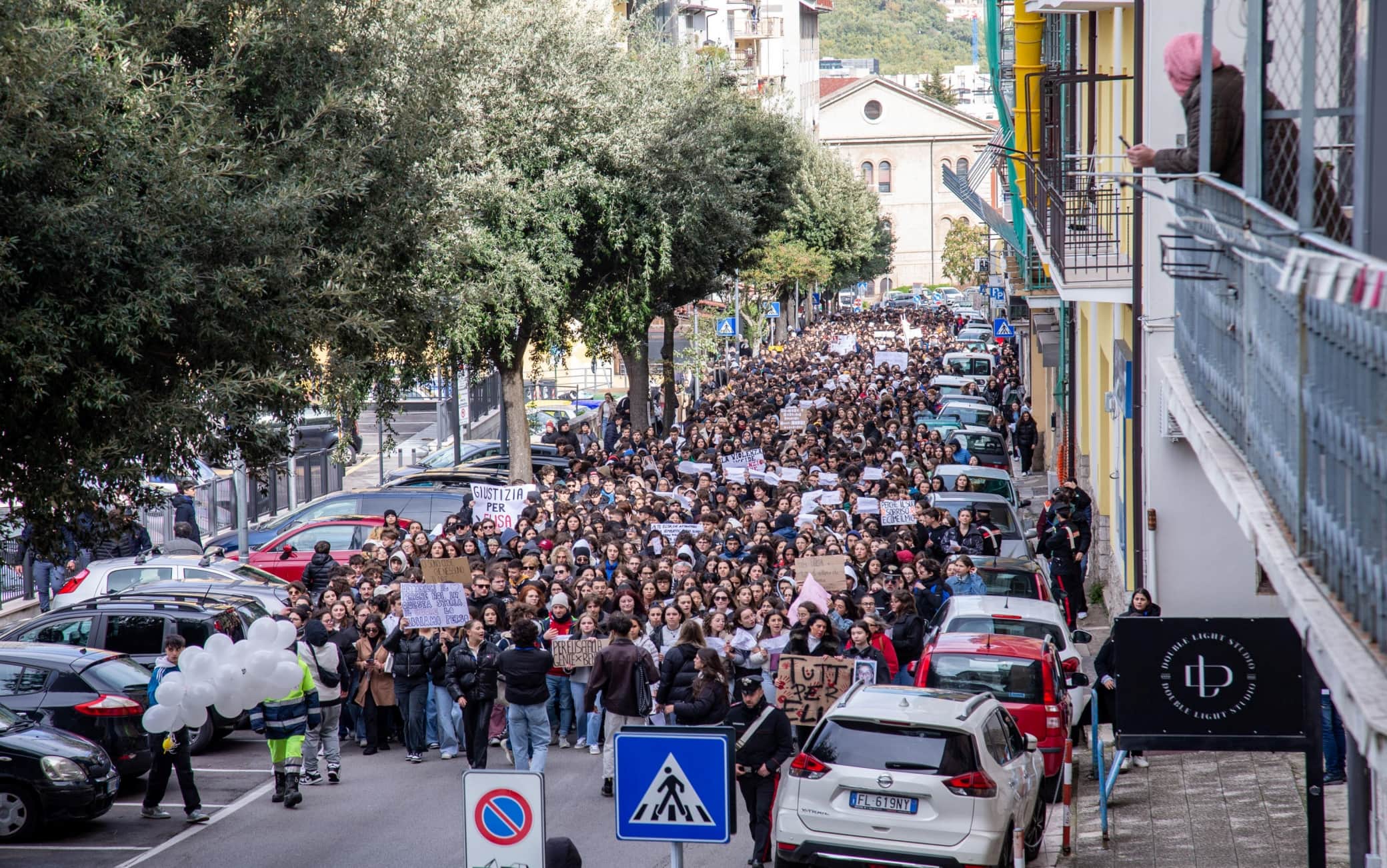 Manifestazione studentesca in ricordo di Elisa Claps Manifestazione studentesca in ricordo di Elisa Claps