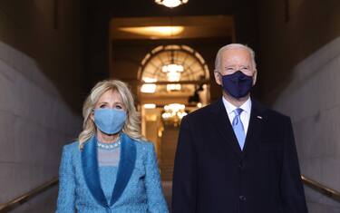 WASHINGTON, DC - JANUARY 20: U.S. President-elect Joe Biden and Jill Biden arrive at his Biden's inauguration on the West Front of the U.S. Capitol on January 20, 2021 in Washington, DC.  During today's inauguration ceremony Joe Biden becomes the 46th president of the United States. (Photo by Win McNamee/Getty Images)
