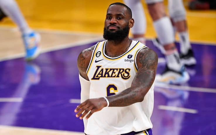 Points and Highlights: Los Angeles Lakers 118-125 LA Clippers in NBA 2023