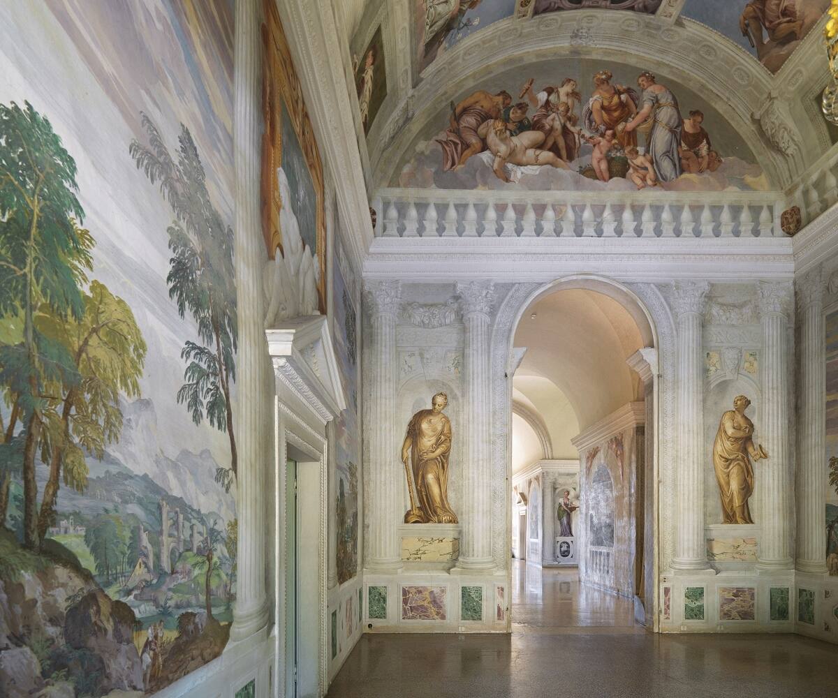 6.Sabato_GettyImages-4500800611.Villa-Barbaro-Photo-by-Marco-Covi-_-Electa-_-Mondadori-Portfolio-via-Getty-Images.jpg