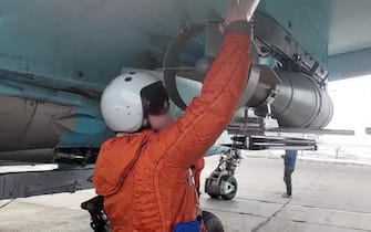 UNSPECIFIED - MARCH 29: (----EDITORIAL USE ONLY - MANDATORY CREDIT - 'RUSSIAN DEFENSE MINISTRY / HANDOUT' - NO MARKETING NO ADVERTISING CAMPAIGNS - DISTRIBUTED AS A SERVICE TO CLIENTS----) A screen grab captured from a video shows crews of Su-34 fighter-bombers prepare to attack Ukrainian forces in the South Donetsk direction on March 29, 2024. (Photo by Russian Defense Ministry / Handout/Anadolu via Getty Images)