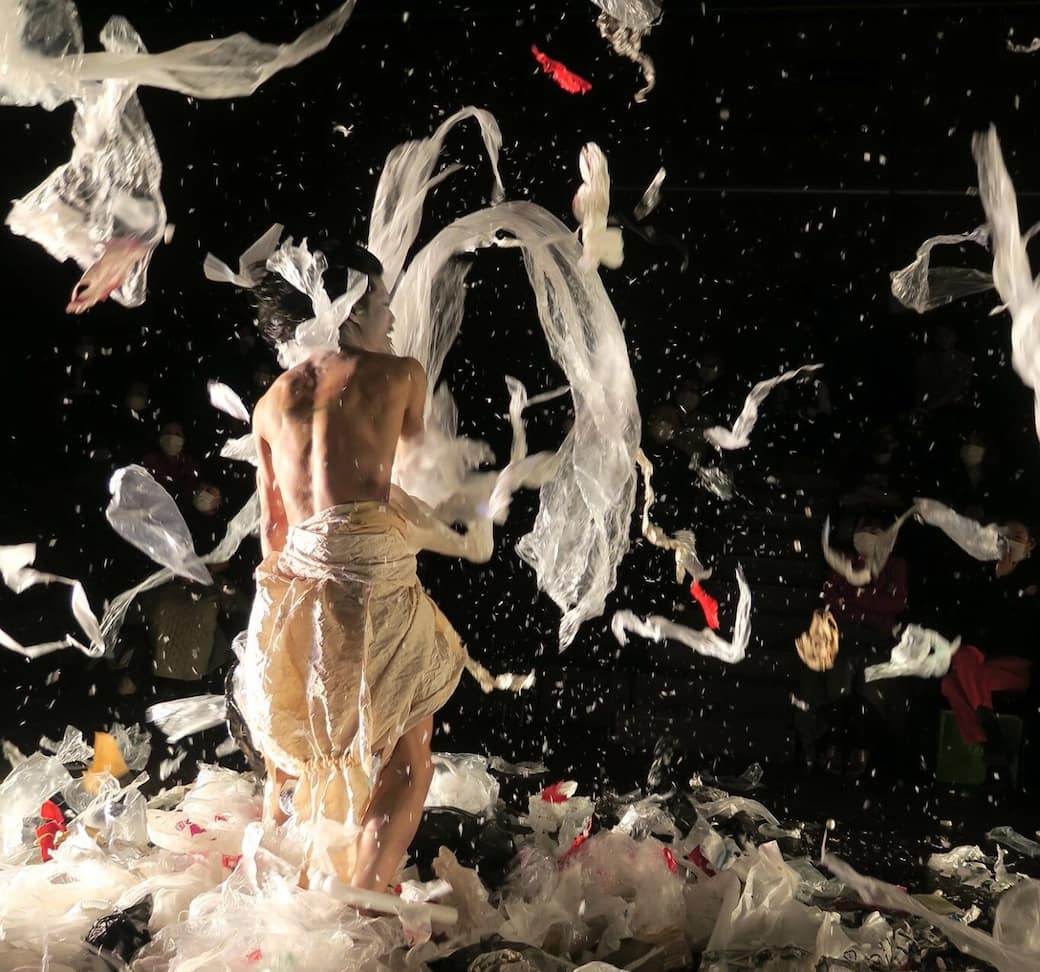 lo spettacolo The Candy☆Explosion, di e con Taketeru Kudo. Photo courtesy Taketeru Kudo