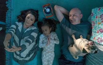 (L to R) Eva Longoria as "Grace", Elizabeth Caro as "Amelia" and Rob Corddry as "Kurt" in Ken Marino’s DOG DAYS, a LD Entertainment release.
Credit : Jacob Yakob / LD Entertainment