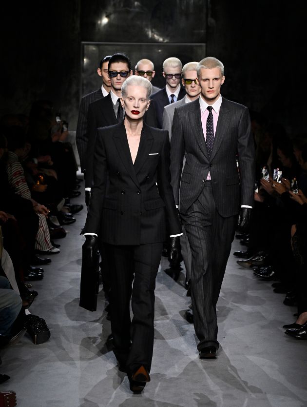 01-tom-ford-sfilata-paris-fashion-week-ipa - 1