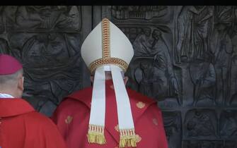 papa francesco porta santa rebibbia papa francesco porta santa rebibbia