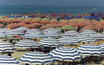 Ombrelloni in spiaggia