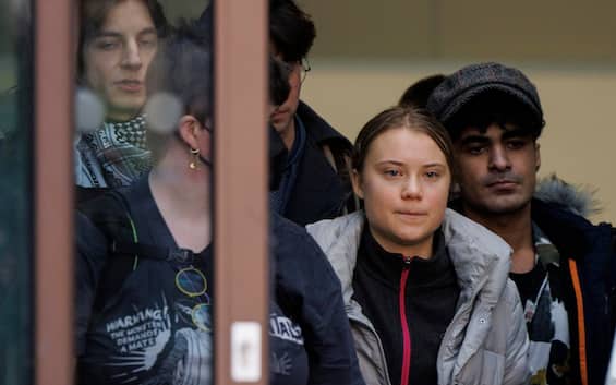 Greta Thunberg on trial in London, the accusations against the climate activist