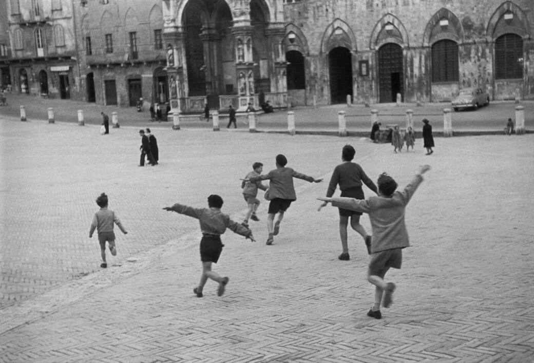 Henri Cartier-Bresson, Siena, 1953 © Fondation Henri Cartier-Bresson Magnum Photos