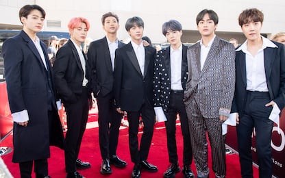 Bts, tre membri della boyband coreana sono positivi al Covid