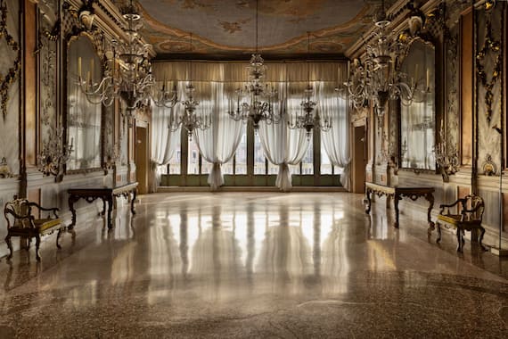Fondazione Dries Van Noten, Palazzo Pisani Moretta - Venezia. Photo Camilla Glorioso