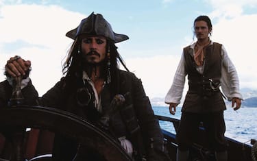 JOHNNY DEPP
ORLANDO BLOOM
in Pirates Of The Caribbean
Filmstill - Editorial Use Only
Ref: FB
sales@capitalpictures.com
www.capitalpictures.com
Supplied by Capital Pictures
