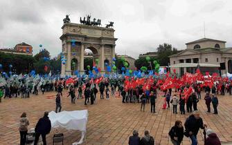 La manifestazione dei sindacati contro il Governo