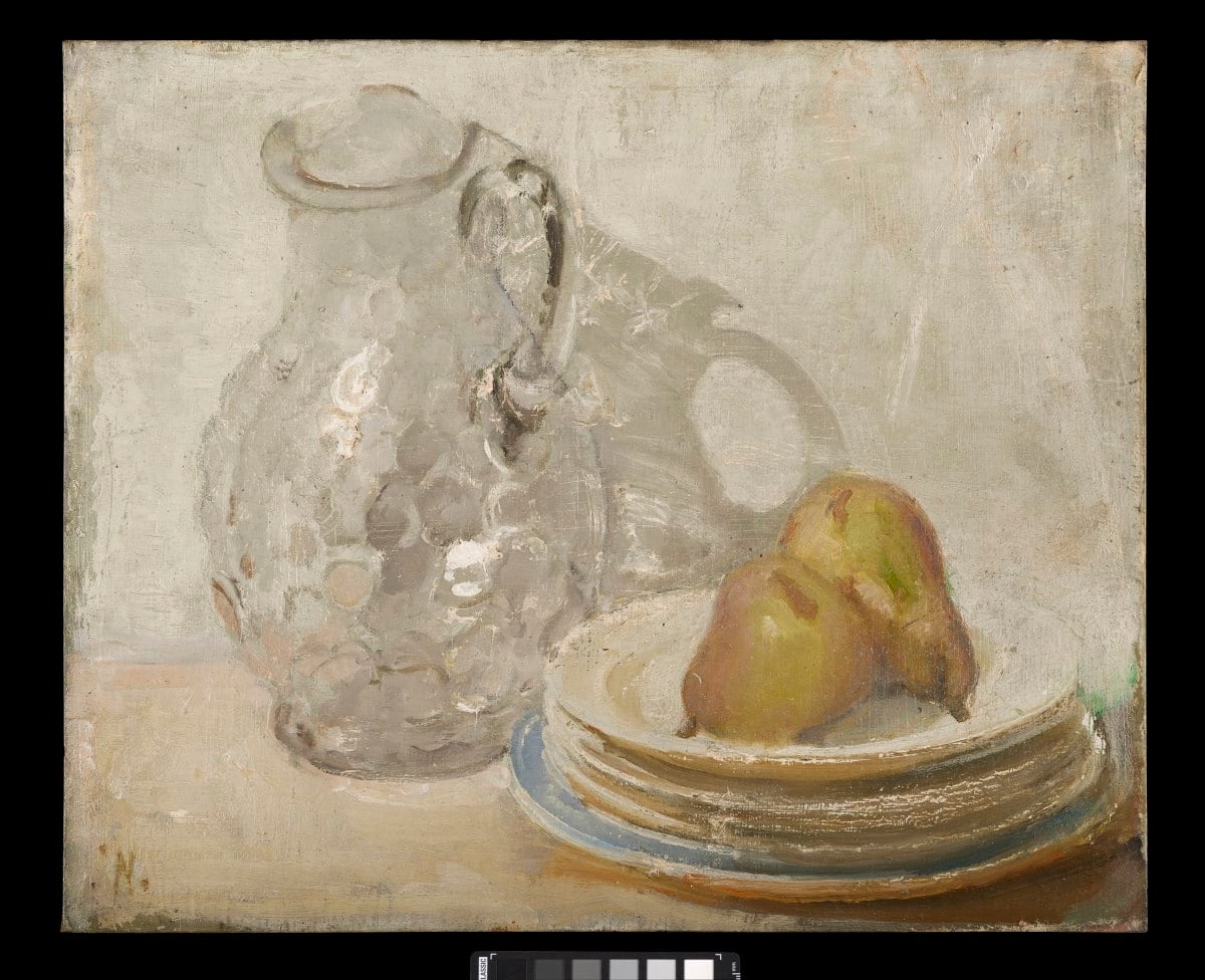 FOF7_Ep-2_Glass-Jug-with-Plates-and-Pears-┬®-BBC-Studios-and-all3media-int-1.jpg