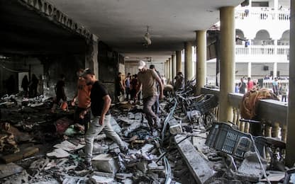 Raid scuola a Gaza: circa 100 morti. Idf: "Era nascondiglio Hamas"