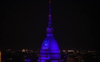 Tennis, Torino in clima Atp Finals: il logo illumina la Mole