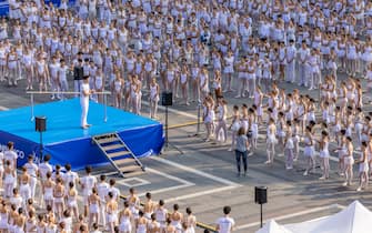 ondance milano roberto bolle piazza duomo ballo in bianco