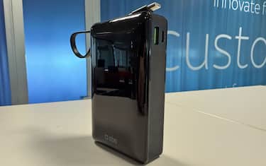 Powerbank 20000 mAh con cavo integrato