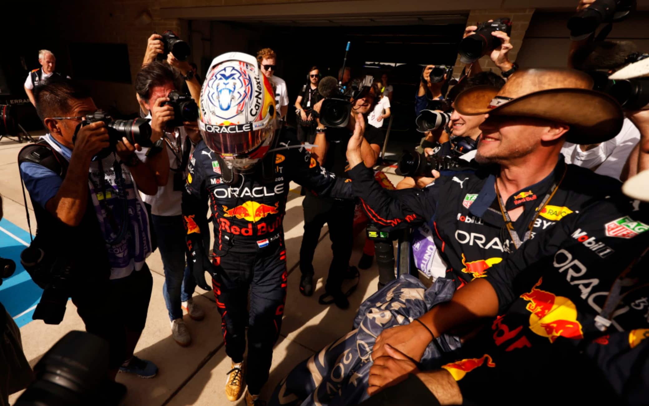f1