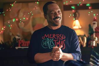 Eddie Murphy as ‘Chris Carver’ stars in CANDY CANE LANE Photo: CLAUDETTE BARIUS © AMAZON CONTENT SERVICES LLC