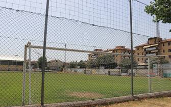 Il campo da calcio dell'oratorio della chiesa di San Sebastiano di Jesi (Ancona), dove  il ct della Nazionale Roberto Mancini ha mosso i suoi  primi passi da calciatore, 12 luglio 2021. ANSA/GIANLUIGI BASILIETTI
