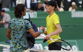 Jannik Sinner of Italy shakes hands with Lorenzo Musetti of Italy (left) after his victory during day 6 of the Rolex Monte-Carlo Masters 2023, an ATP Masters 1000 tennis event on April 14, 2023 at Monte-Carlo Country Club in Roquebrune Cap Martin, France - Photo: Jean Catuffe/DPPI/LiveMedia