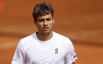 FRANCE TENNIS epa12018060 Flavio Cobolli of Italy gestures during his first round match against Dusan Lajovic of Serbia at the ATP Monte Carlo Masters tennis tournament in Roquebrune Cap Martin, France, 08 April 2025. EPA/SEBASTIEN NOGIER