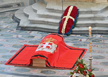 Camera ardente di Vittorio Emanuele di Savoia presso la cappella di sant'Uberto a Venaria, Torino, 9 febbraio 2024 ANSA/ALESSANDRO DI MARCO