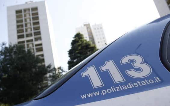 giovane ucciso a coltellate a prato al culmine di una lite