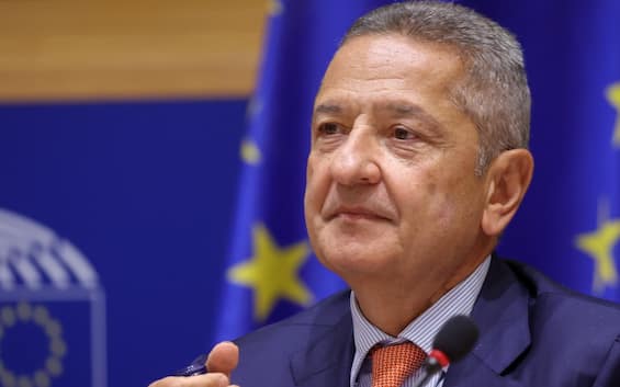 Italia, S&P alza il rating: le reazioni di Panetta (Bankitalia) e le prospettive future