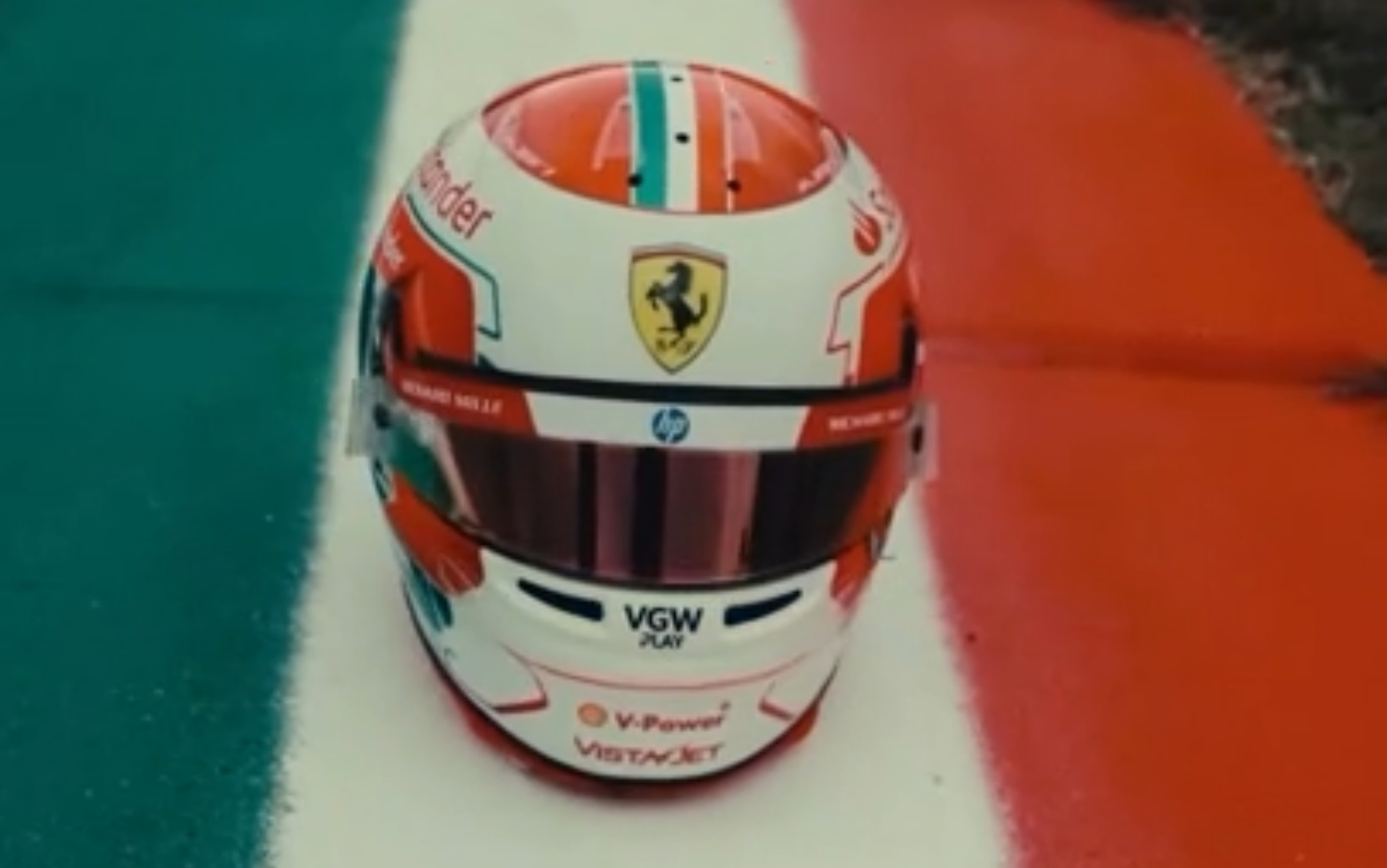 Mini Casco Charles Leclerc 2018 Alfa Romeo Sauber F1 – Scala 1:5 – Modello Spark - Foto 2