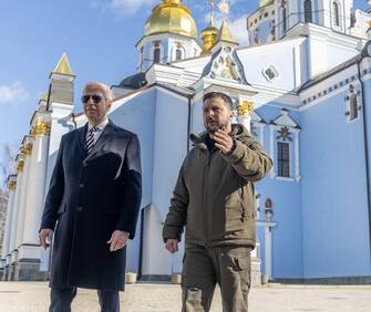 Biden ha rimarcato che l’obiettivo di Putin di “cancellare l’Ucraina dalla carta geografica” sta fallendo