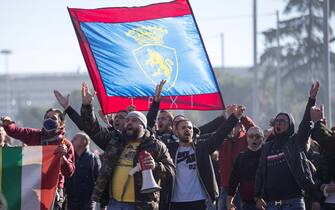 corteo protesta taxi roma