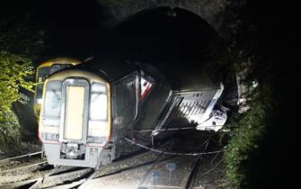 Due treni si sono scontrati a Salisbury, in Gran Bretagna