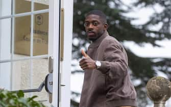 epa11227796 French soccer player Ousmane Dembele arrives at the national team's training complex ahead a training session in Clairefontaine-en-Yvelines, south of Paris, France, 18 March 2024. France will face Germany for a friendly match on 23 March 2024.  EPA/CHRISTOPHE PETIT TESSON