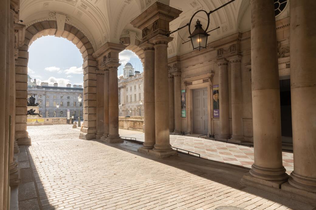 The_Courtauld_Gallery_at_Somerset_House_London._Photo_©_Alastair_Fyfe.jpg