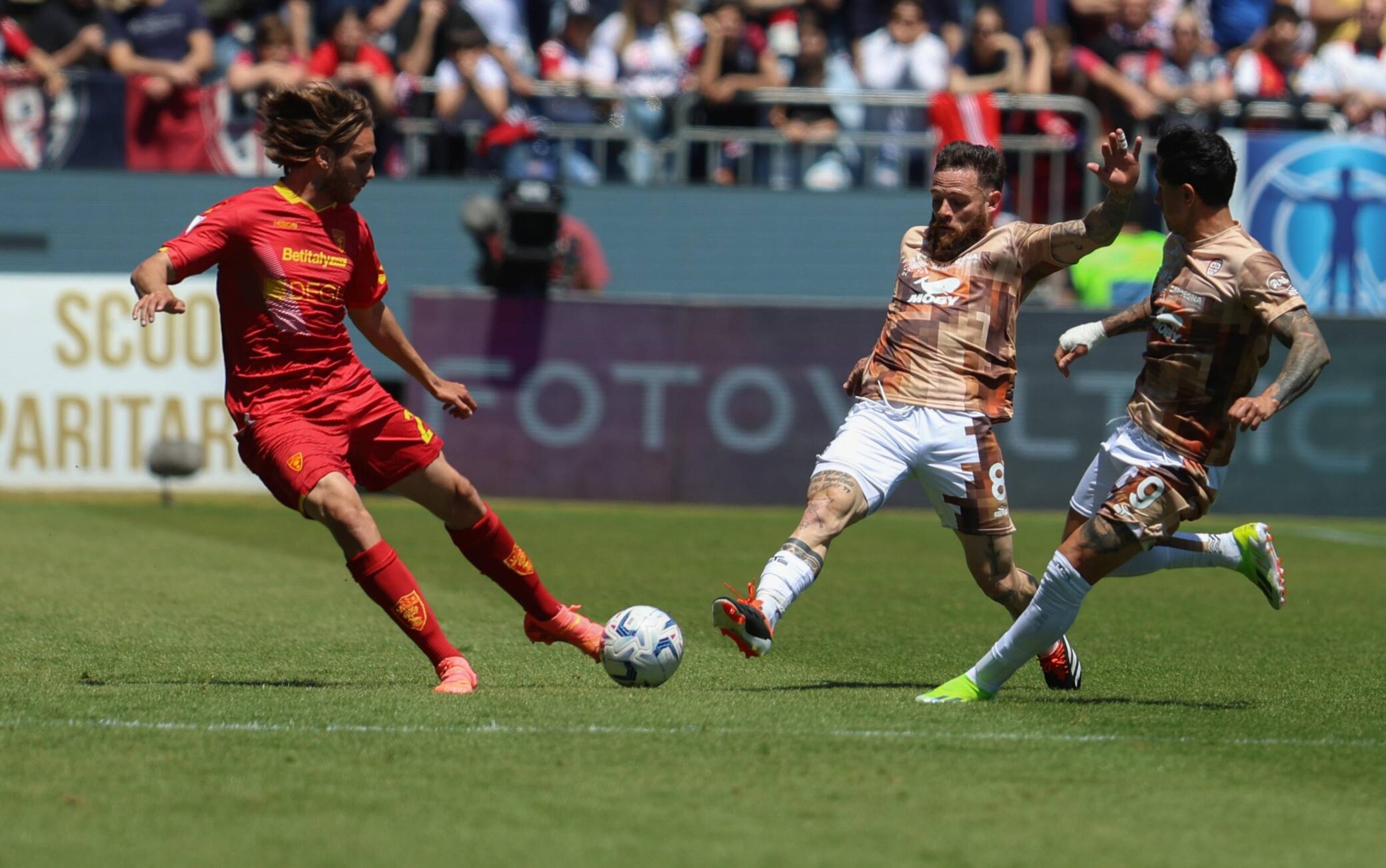 Il primo tempo di Cagliari-Lecce