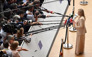 BRUSSELS, BELGIUM - JUNE 29: Italian Prime Minister Giorgia Meloni (R) speaks to the press during the EU Leaders Summit in Brussels, Belgium on June 29, 2023. (Photo by Dursun Aydemir/Anadolu Agency via Getty Images)