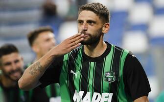 Sassuolo's  Domenico Berardi jubilates with his teammates after scoring the goal during the Italian Serie A soccer match US Sassuolo vs Hellas Verona FC at Mapei Stadium in Reggio Emilia, Italy, 1 September 2023. ANSA /SERENA CAMPANINI