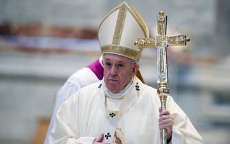 Dec. 12, 2020 : Pope Francis arrives to celebrate Mass on the occasion of the feast of Our Lady of Guadalupe, in St. Peter's Basilica at the Vatican (rome - 2020-12-12, Â©VATICA NPOOL/CPP / IPA) p.s. la foto e' utilizzabile nel rispetto del contesto in cui e' stata scattata, e senza intento diffamatorio del decoro delle persone rappresentate