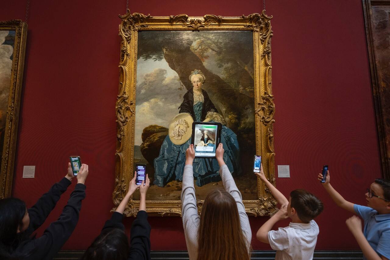 Children_doing_the_Keeper_of_Paintings_app_2_(c)_Malcolm_Park.jpeg