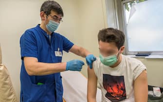 Ragazzo vaccinato