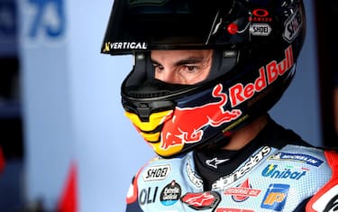 MARQUEZ STAVOLTA SCENDE DAL PODIO, MA COMUNQUE 8